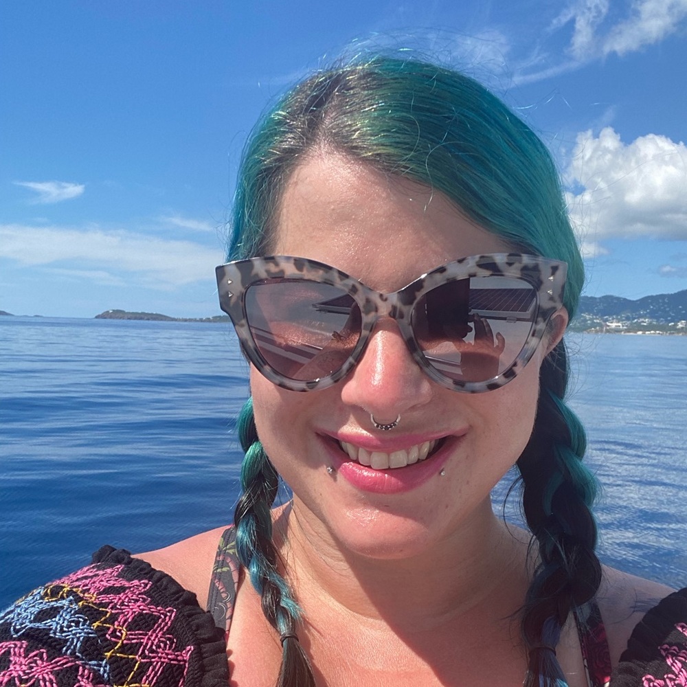 Meet your Posher, Cassie